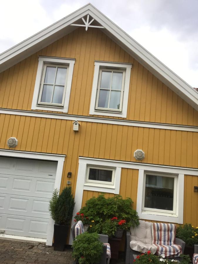 Gaest Laegenheten Med Egen Terrass Falkenberg Exterior photo